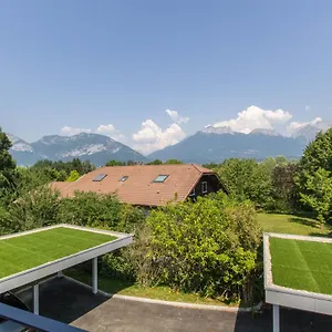 https://appartement-lac.hotels-rhonealpes.com