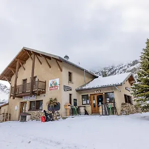 https://gite-le-pas-de-lane.fr-provencehotel.com